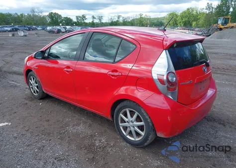 2012 Toyota Prius C Four/One/Three/Two z USA, uszkodzony, nr VIN JTDKDTB37C1031430